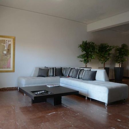 Modern & Classy Central Apartment Афіни Екстер'єр фото