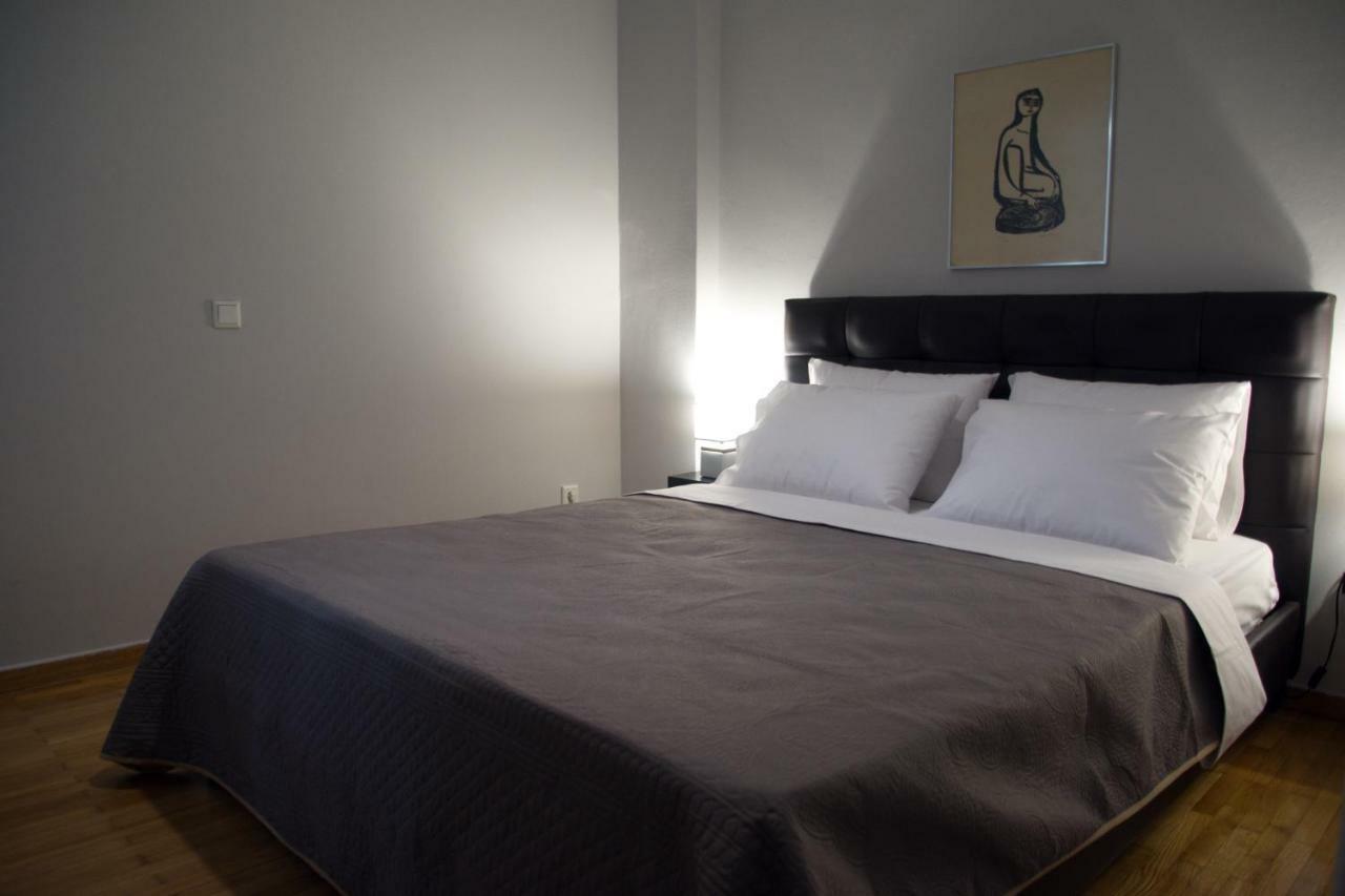 Modern & Classy Central Apartment Афіни Екстер'єр фото