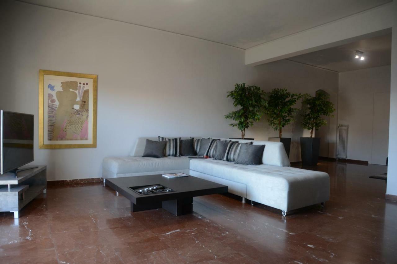 Modern & Classy Central Apartment Афіни Екстер'єр фото