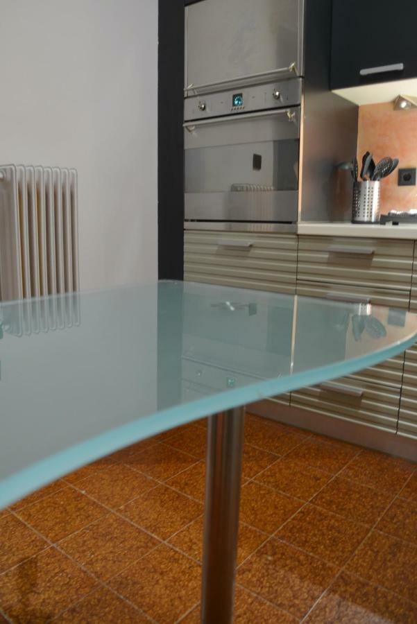 Modern & Classy Central Apartment Афіни Екстер'єр фото